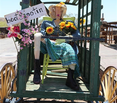 退房→開往洛杉磯 【建議前往】:卡利哥鬼鎮Calico Ghost Town→好萊塢星光大道Hollywood Walk of Fame (中國戲院、柯達劇院、蠟像館)