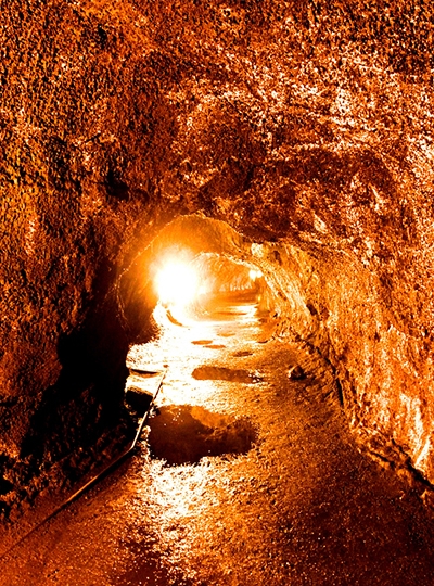 夏威夷旅遊推薦-熔岩隧道
