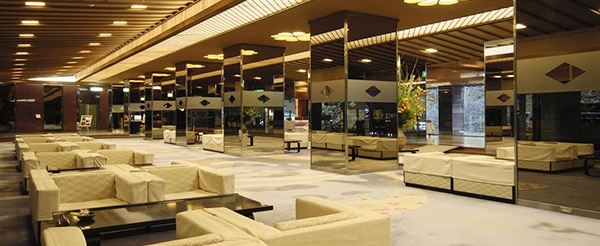 酒店Check-out→札幌北口搭乘Shuttle Bus(1400H)至登別石水亭Check-in→【建議行程】登別溫泉街漫步、閻魔王變臉秀→溫泉旅館百匯自助餐