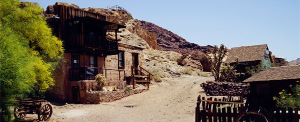 退房→開往洛杉磯 【建議前往】：卡利哥鬼鎮Calico Ghost Town→好萊塢星光大道Hollywood Walk of Fame (中國戲院、柯達劇院、蠟像館)